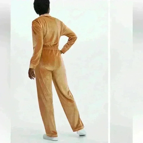 Fabletics velour wide leg onesie - Picture 2 of 9